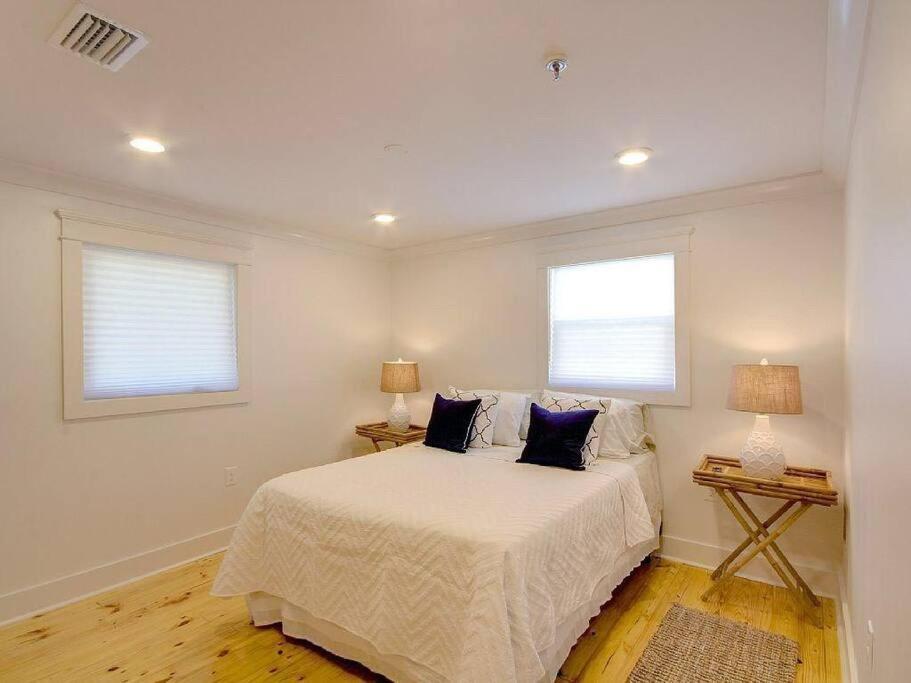 Downtown Fairhope Cottage Экстерьер фото