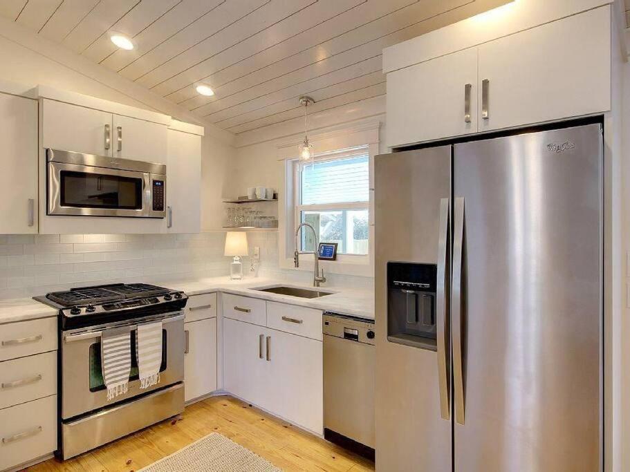 Downtown Fairhope Cottage Экстерьер фото