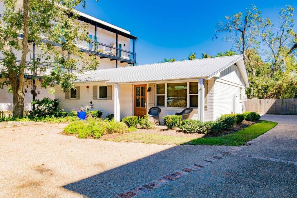 Downtown Fairhope Cottage Экстерьер фото